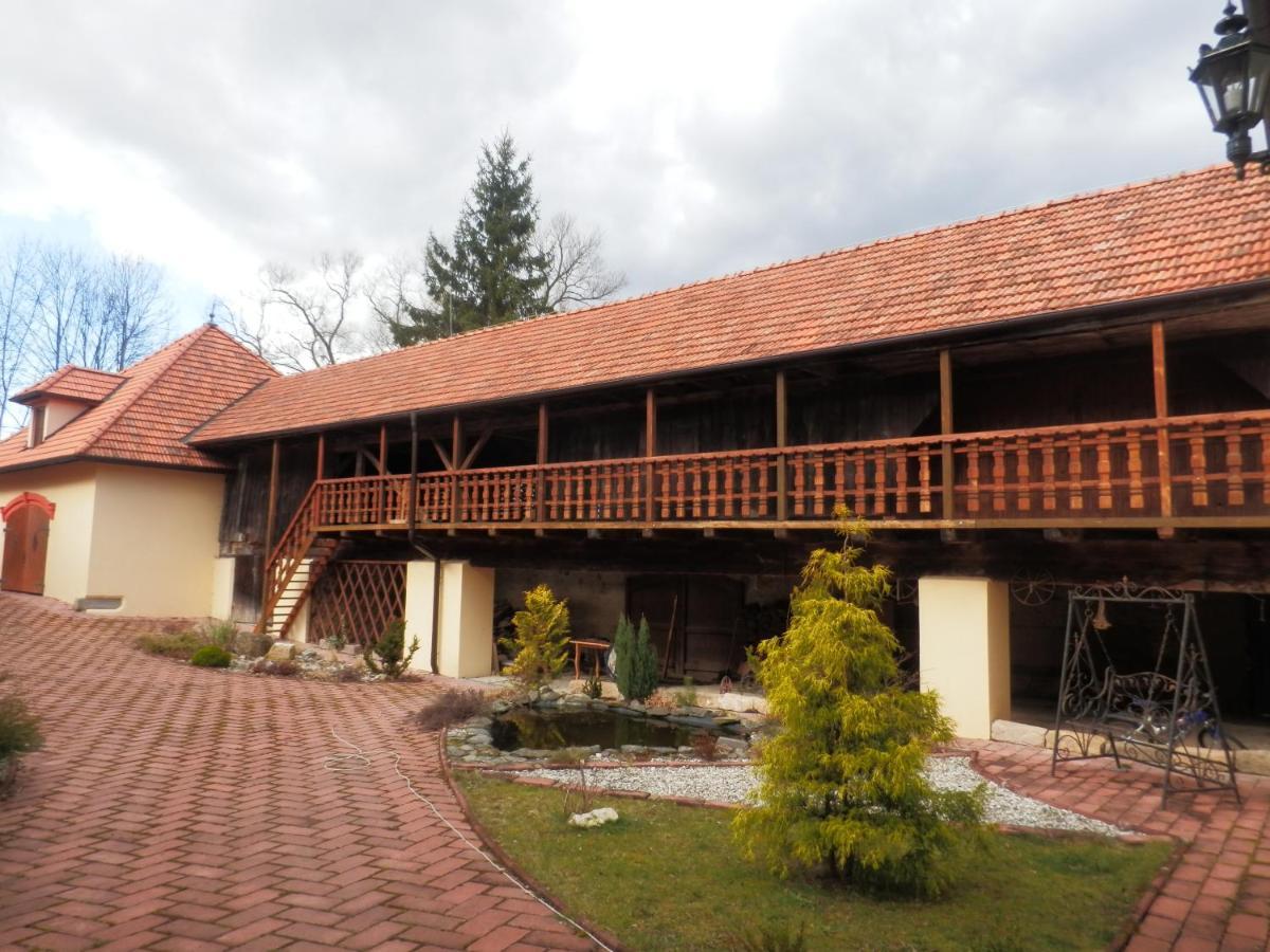 Zamecek Zdiky - Zamecky Apartman Bujanov Extérieur photo