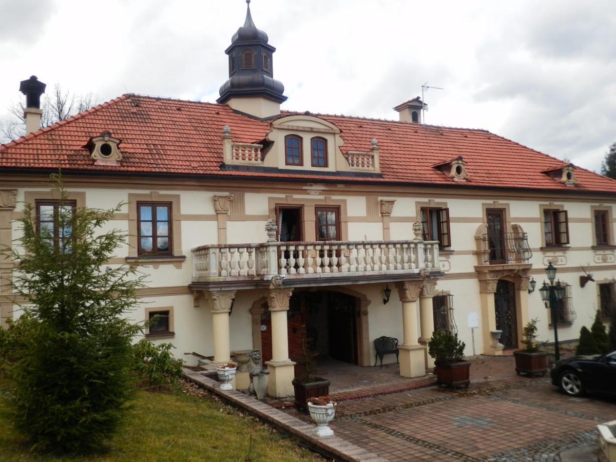 Zamecek Zdiky - Zamecky Apartman Bujanov Extérieur photo