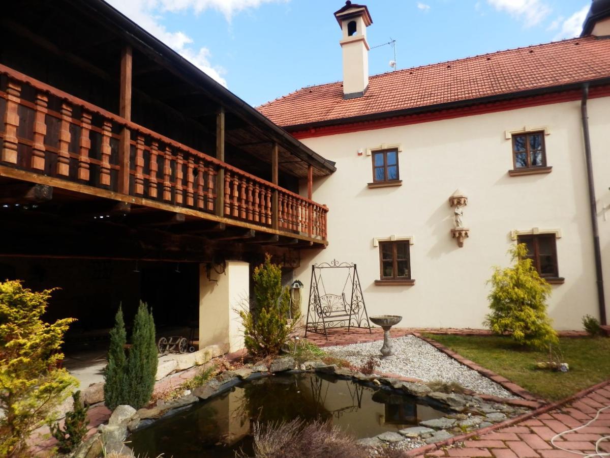 Zamecek Zdiky - Zamecky Apartman Bujanov Extérieur photo