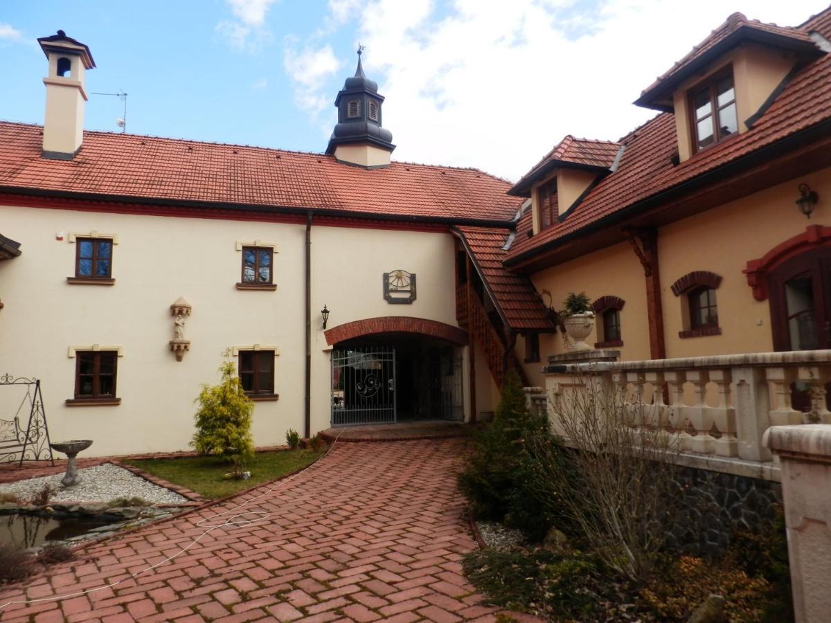 Zamecek Zdiky - Zamecky Apartman Bujanov Extérieur photo