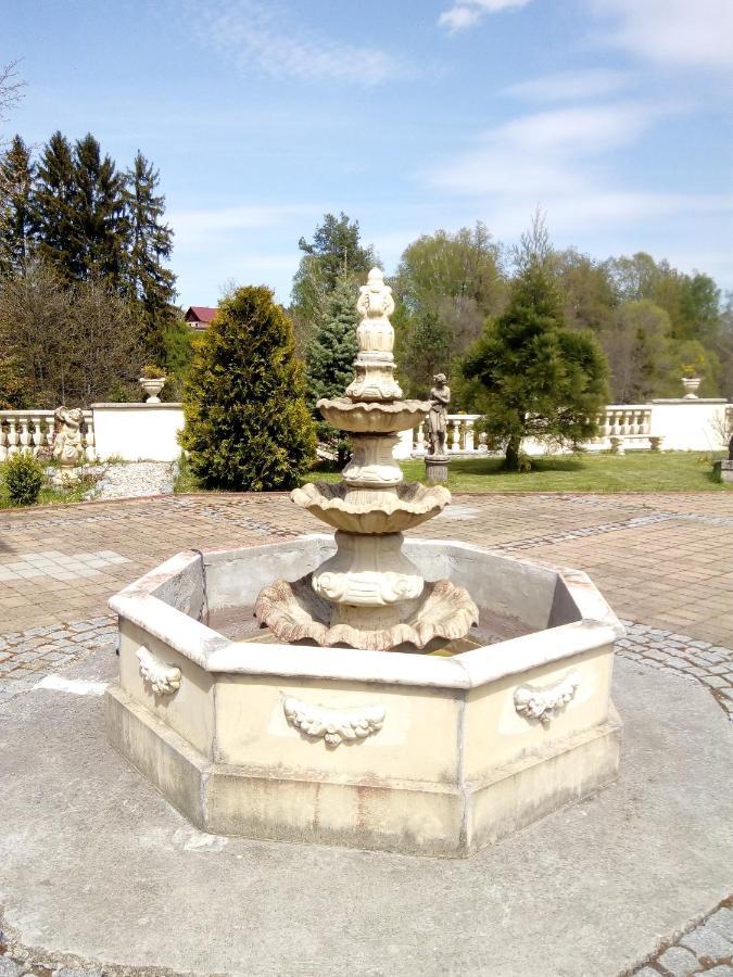 Zamecek Zdiky - Zamecky Apartman Bujanov Extérieur photo